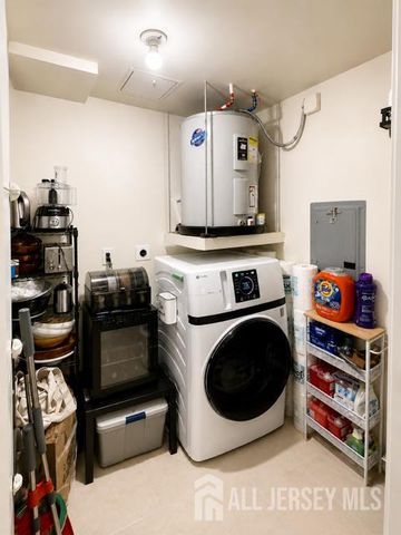 100 Tidewater Street 1G, Jersey City, NJ 07302