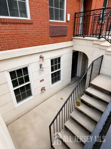 100 Tidewater Street 1G, Jersey City, NJ 07302