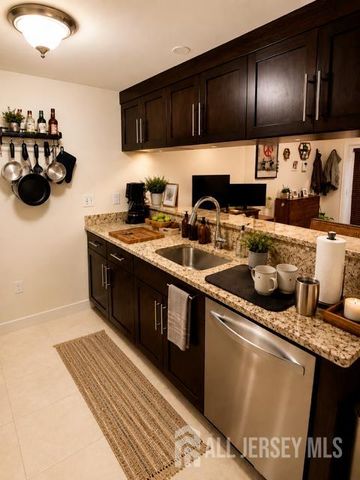 100 Tidewater Street 1G, Jersey City, NJ 07302