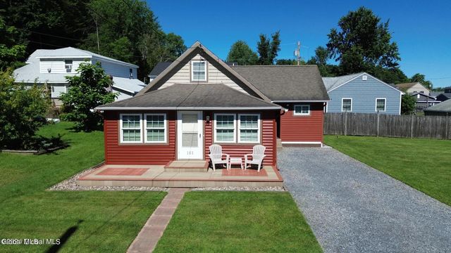 105 6th Street, Malta, NY 12866