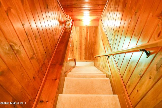 105 6th Street, Malta, NY 12866