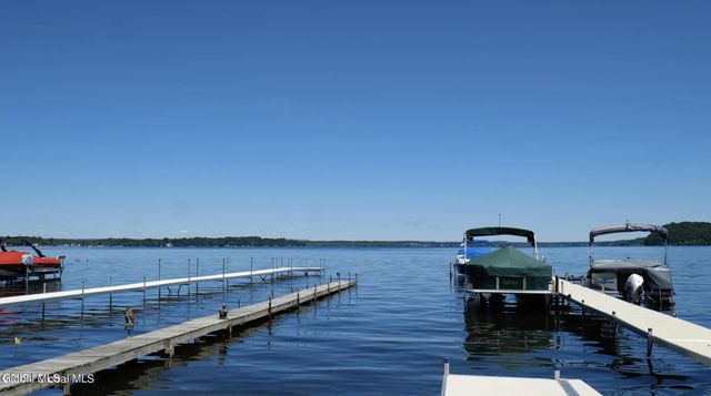 105 6th Street, Malta, NY 12866