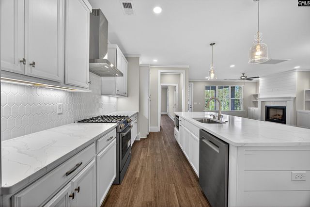 2046 Shallow Bluff Court, Lexington, SC 29072