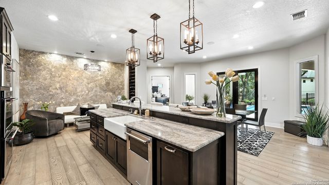 8614 wild wind, Garden Ridge, TX 78266