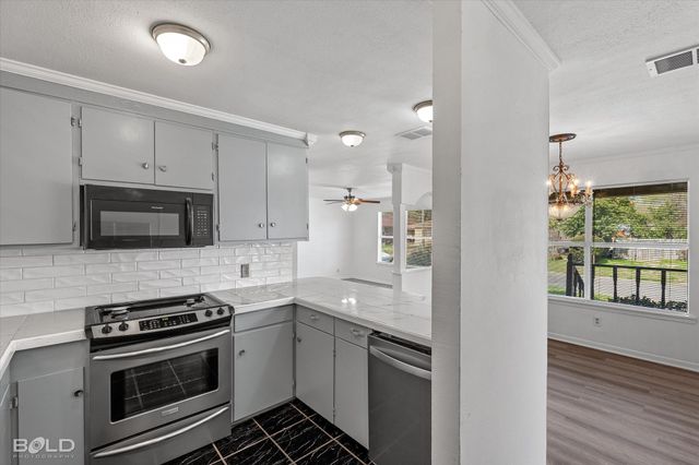 3035 Dallas Street, Shreveport, LA 71104