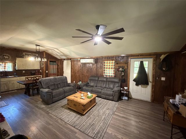 3700 County Road 4040, Whitewright, TX 75491