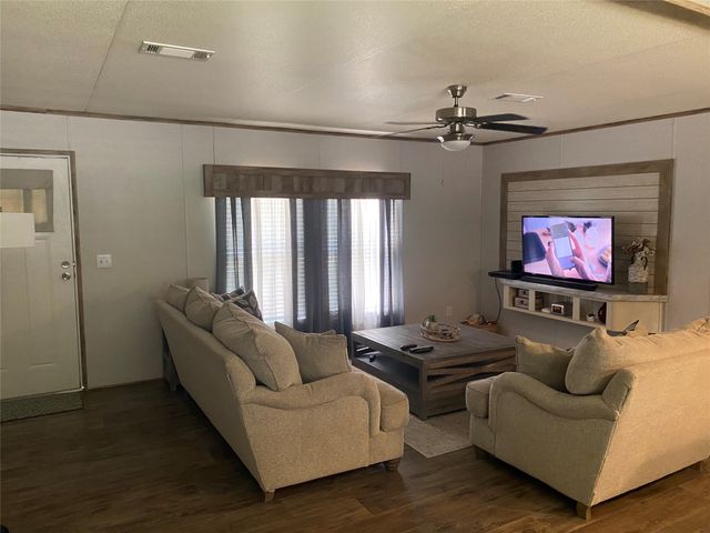 1366 Dogwood Trail, Hawk Cove, TX 75474