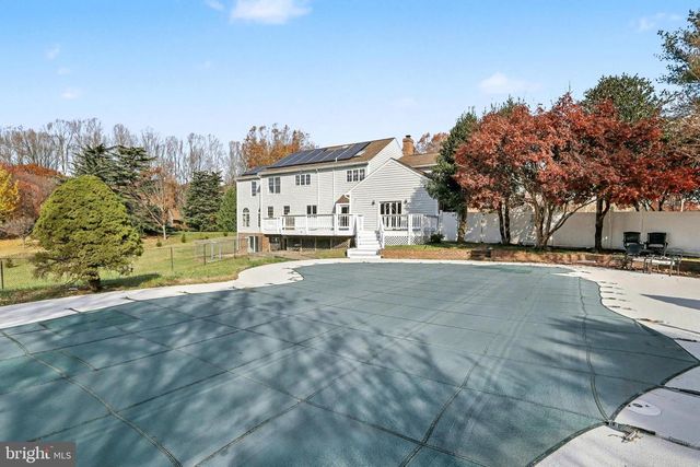 1215 HERITAGE HILLS DR, Upper Marlboro, MD 20774