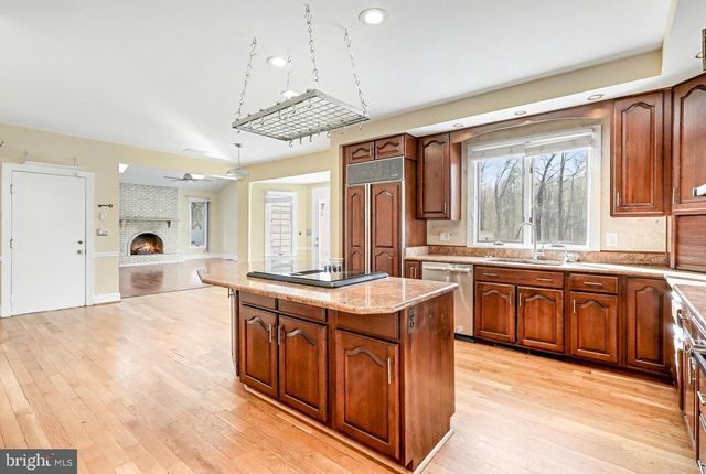 1215 HERITAGE HILLS DR, Upper Marlboro, MD 20774