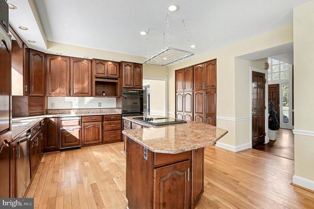 1215 HERITAGE HILLS DR, Upper Marlboro, MD 20774