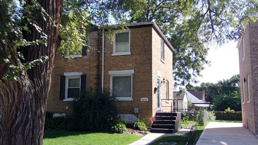 4206 Oak Street, Bellwood, IL 60104 — exterior