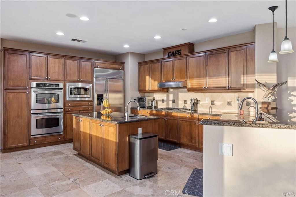 Image 12 of property listing at 290 Cross Rail, Norco, CA 92860