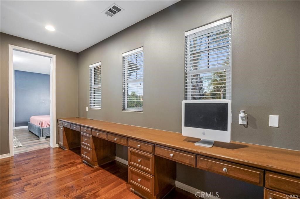 Image 21 of property listing at 290 Cross Rail, Norco, CA 92860