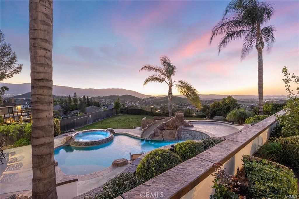 Image 3 of property listing at 290 Cross Rail, Norco, CA 92860