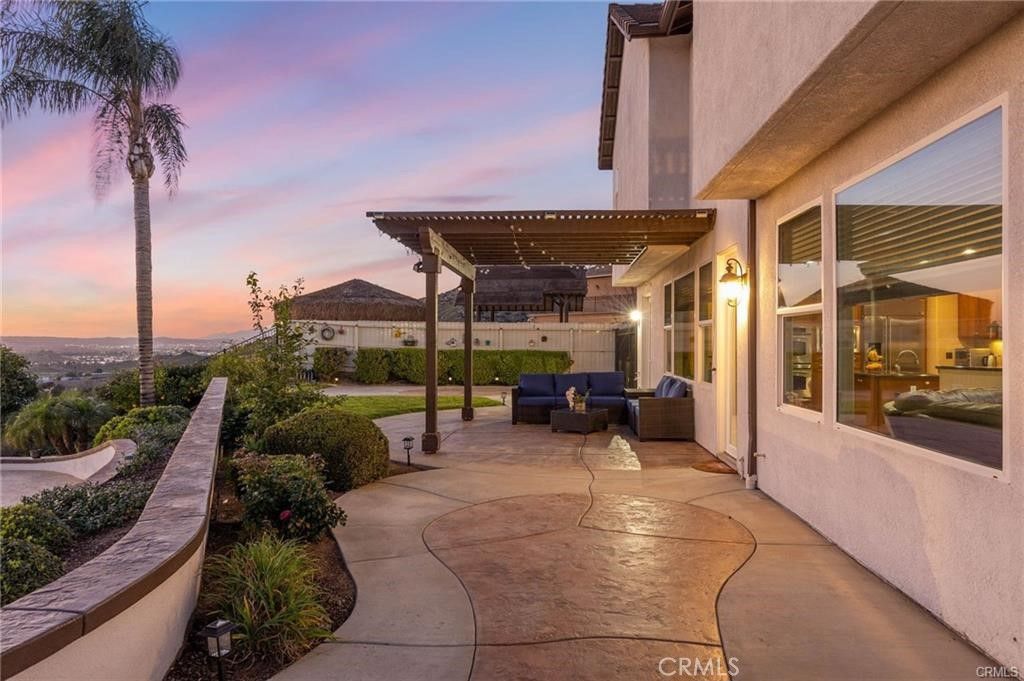 Image 41 of property listing at 290 Cross Rail, Norco, CA 92860
