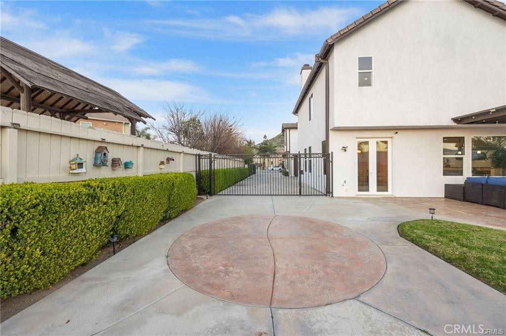 Image 45 of property listing at 290 Cross Rail, Norco, CA 92860