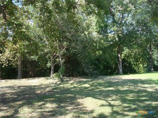 26 River Oak Drive, Seguin, TX 78155