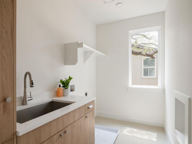 6409 Bradsher C, Austin, TX 78745