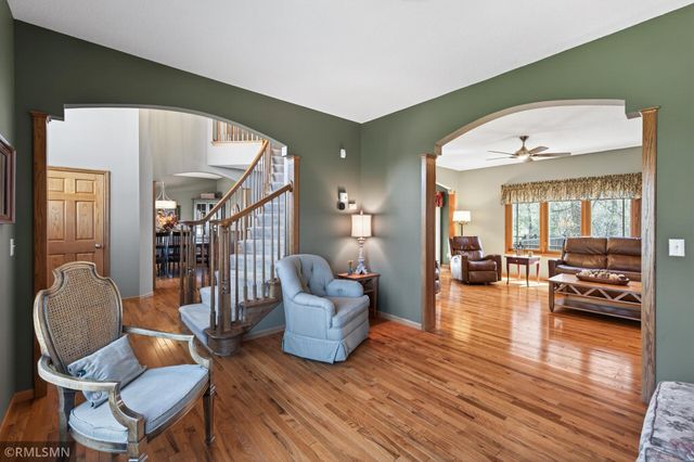 10840 Alberton Way, Inver Grove Heights, MN 55077