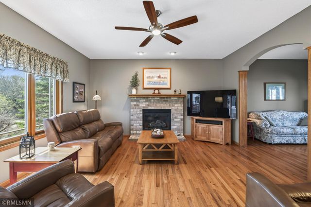 10840 Alberton Way, Inver Grove Heights, MN 55077