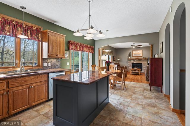 10840 Alberton Way, Inver Grove Heights, MN 55077