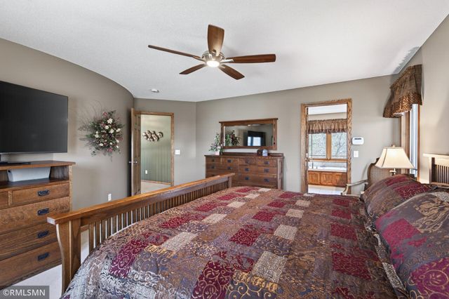 10840 Alberton Way, Inver Grove Heights, MN 55077