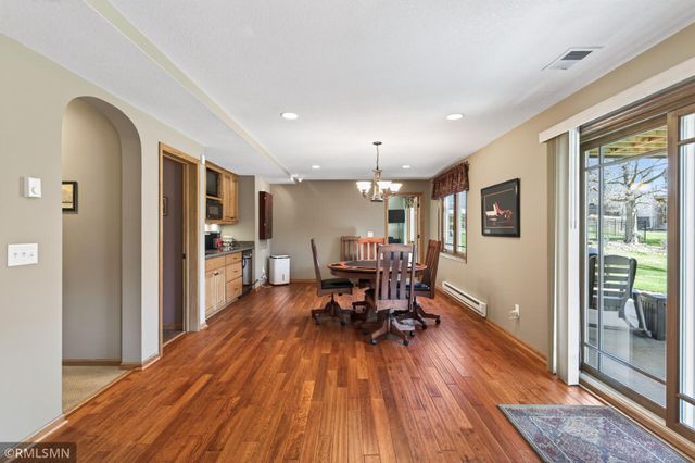 10840 Alberton Way, Inver Grove Heights, MN 55077