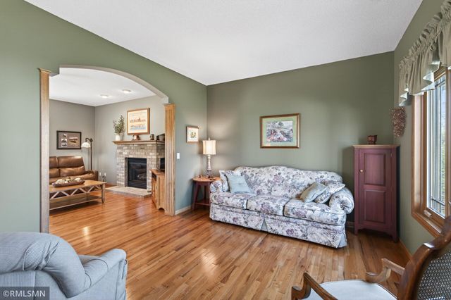 10840 Alberton Way, Inver Grove Heights, MN 55077