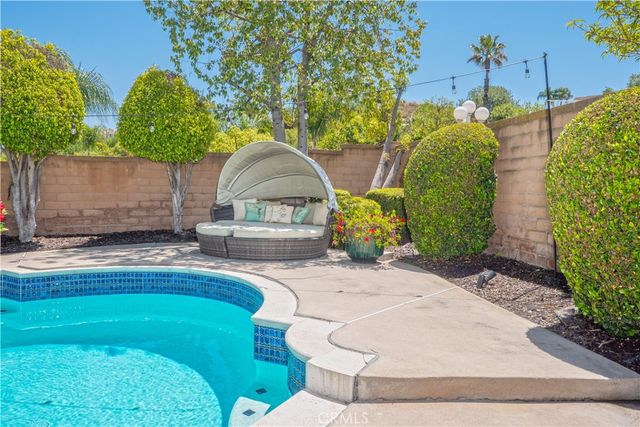 2250 Calle Liseta, San Dimas, CA 91773
