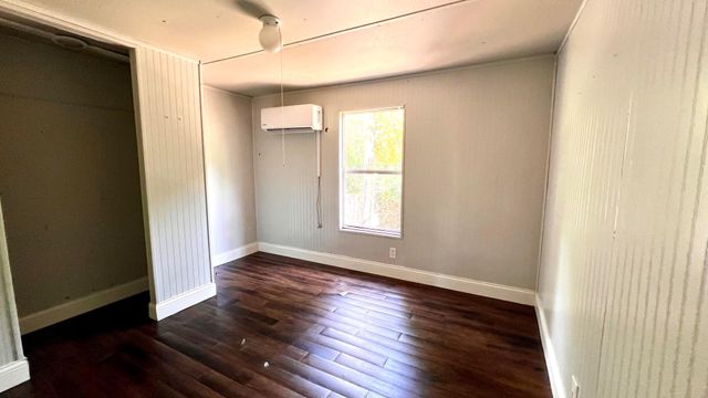 14419 W Lee Shore Drive, Willis, TX 77318