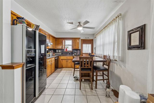 929 Stiver Drive, Midwest City, OK 73110