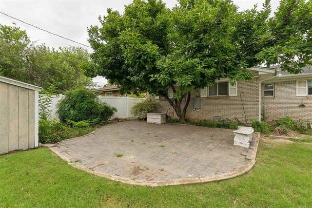 929 Stiver Drive, Midwest City, OK 73110