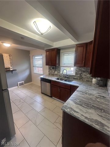 3788 Jo Ann Drive, Cleveland, OH 44122