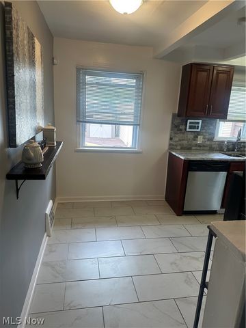 3788 Jo Ann Drive, Cleveland, OH 44122