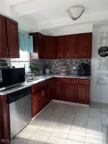3788 Jo Ann Drive, Cleveland, OH 44122