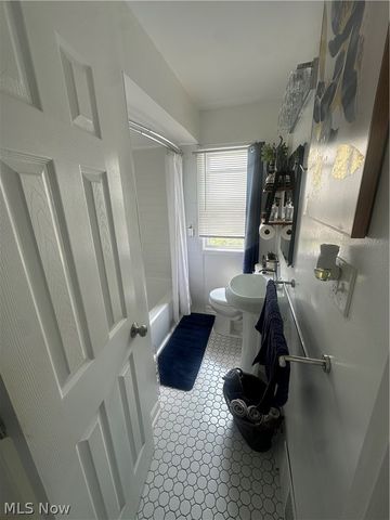 3788 Jo Ann Drive, Cleveland, OH 44122