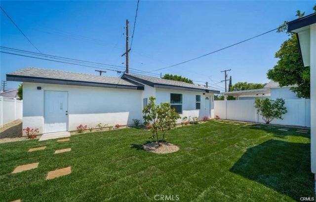 1484 N Clybourn Avenue, Burbank, CA 91505