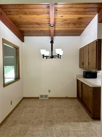 5107 S 9th STREET, Sheboygan, WI 53081