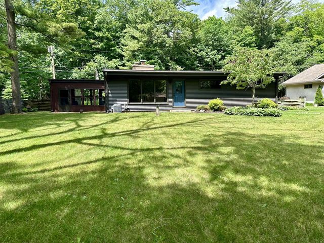 5107 S 9th STREET, Sheboygan, WI 53081