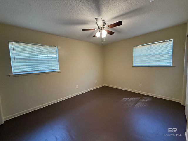 2505 Pollard Road, Daphne, AL 36526