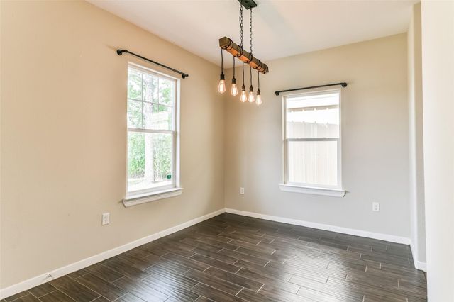 902 Virginia Avenue, League City, TX 77573