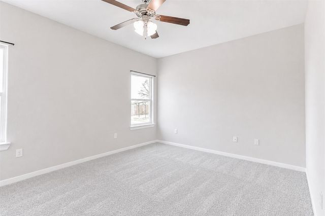 902 Virginia Avenue, League City, TX 77573
