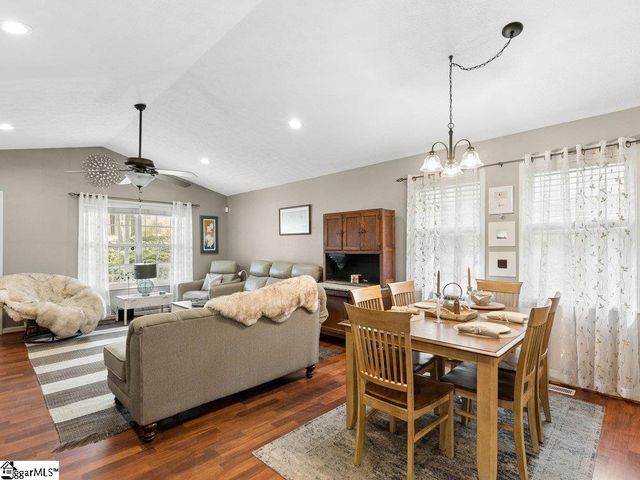 55 Wildflower Lane, Travelers Rest, SC 29690