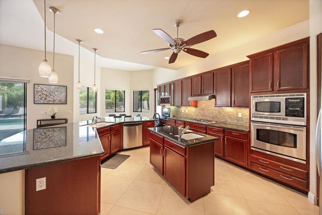 107 Rancho Vista Lane, Rancho Mirage, CA 92270