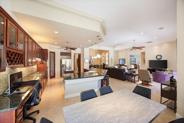 107 Rancho Vista Lane, Rancho Mirage, CA 92270