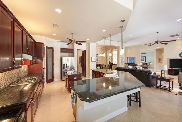 107 Rancho Vista Lane, Rancho Mirage, CA 92270