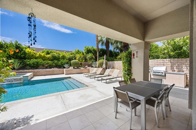 107 Rancho Vista Lane, Rancho Mirage, CA 92270
