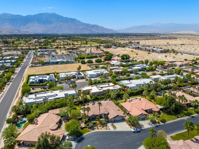 107 Rancho Vista Lane, Rancho Mirage, CA 92270
