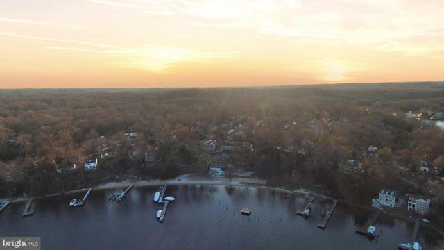 764 N RIVERSIDE DR, Crownsville, MD 21032