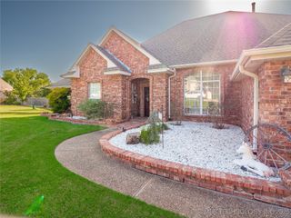 1905 Whippoorwill, Mcalester, OK 74501
